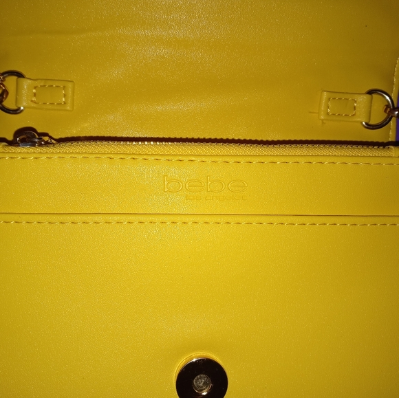 🆕Bebe | Sophia Quilted Crossbody Purse w/ Gold Chain Strap Tuscan Sun Yellow - Picture 10 of 12